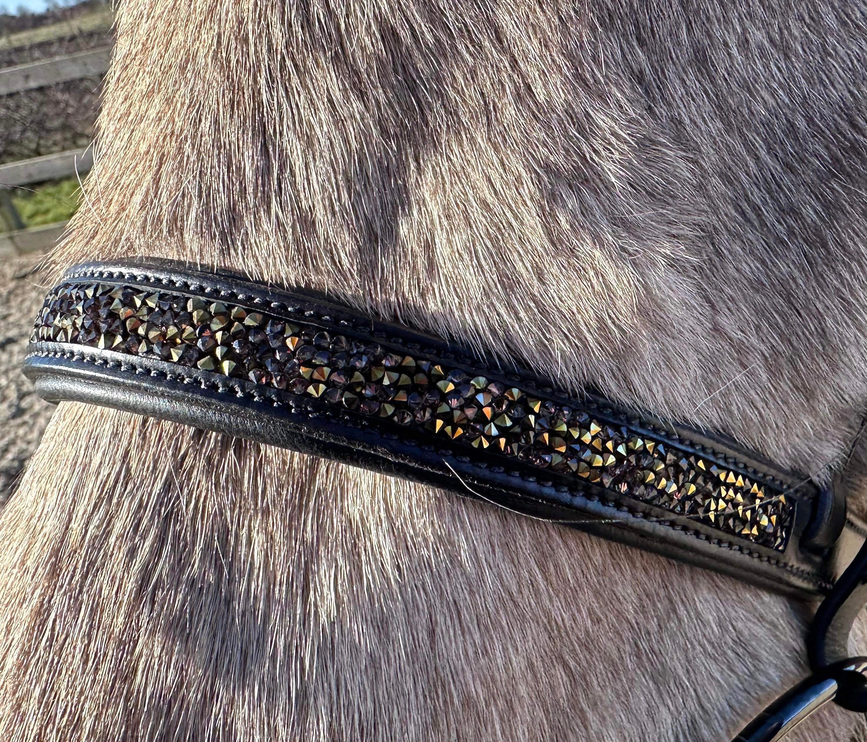 PH deluxe engelsk næserem rockcrystal gold - Aríus Icehorse Line