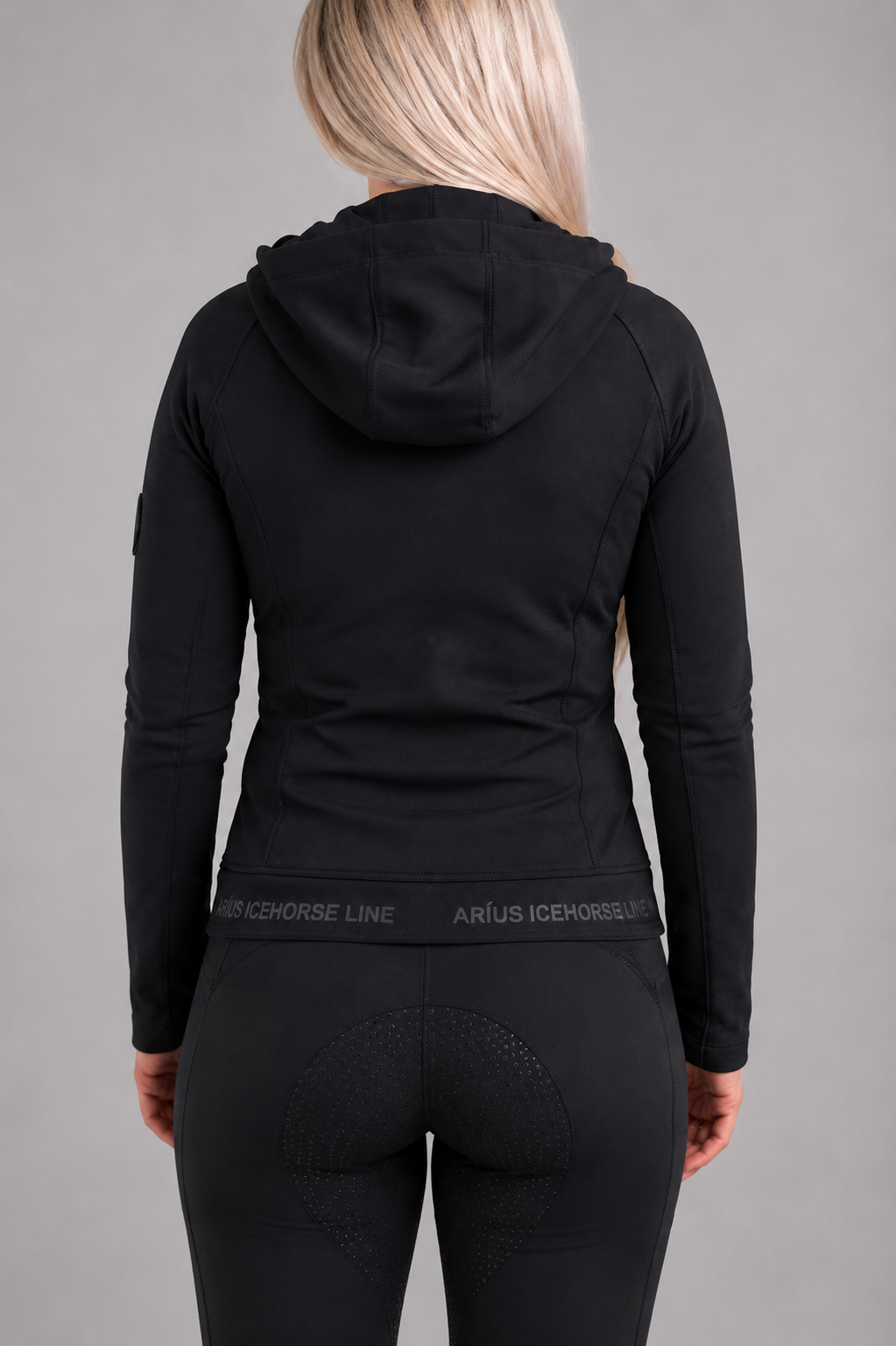 Aríus hooded fleece