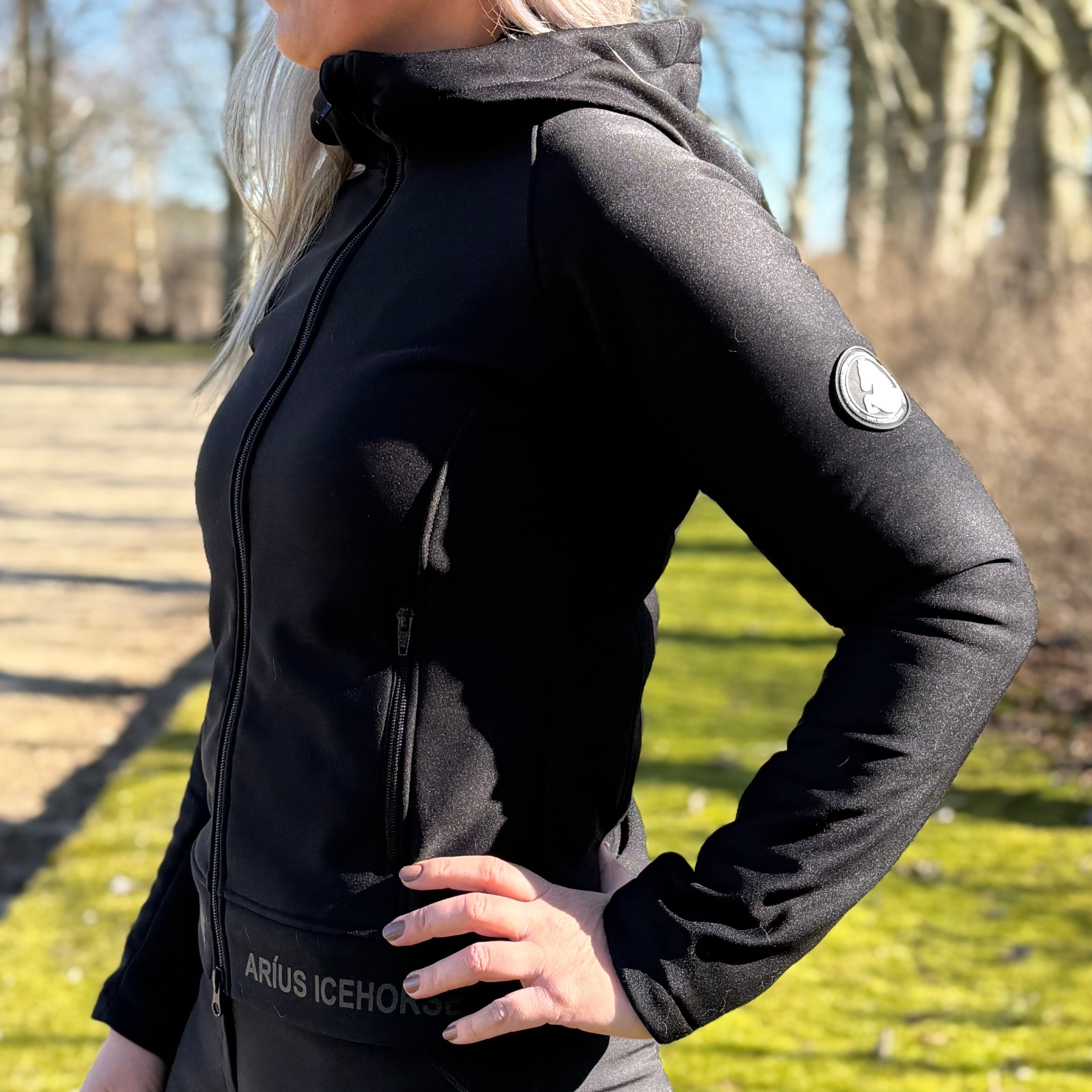 Aríus hooded fleece - Aríus Icehorse Line