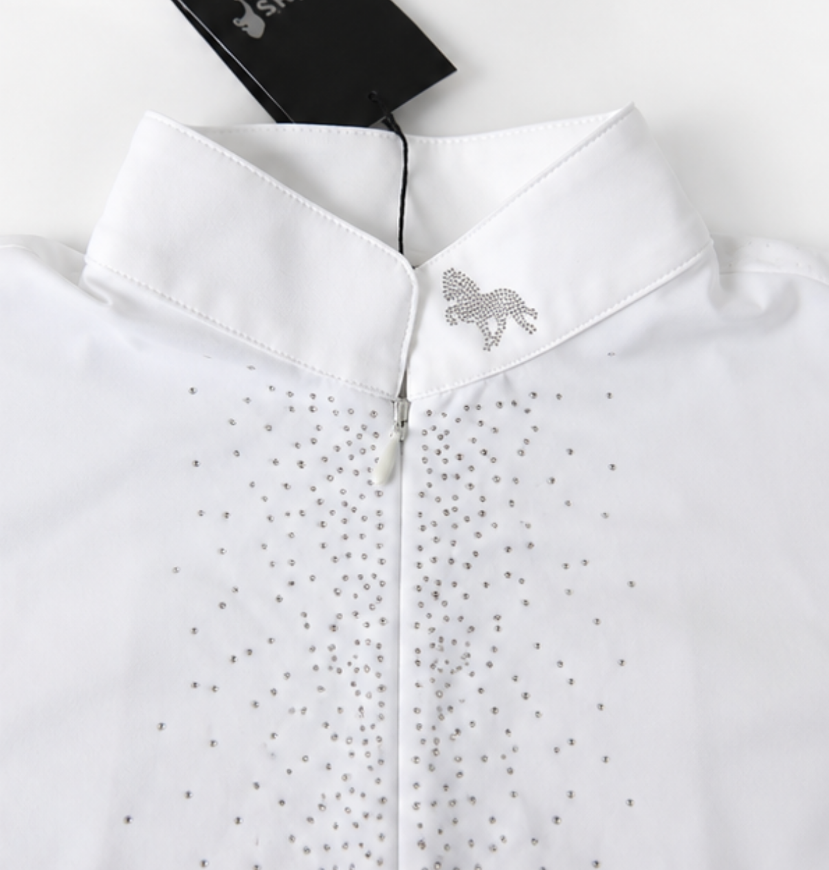 Aríus Swarovski stævnebluse, hvid