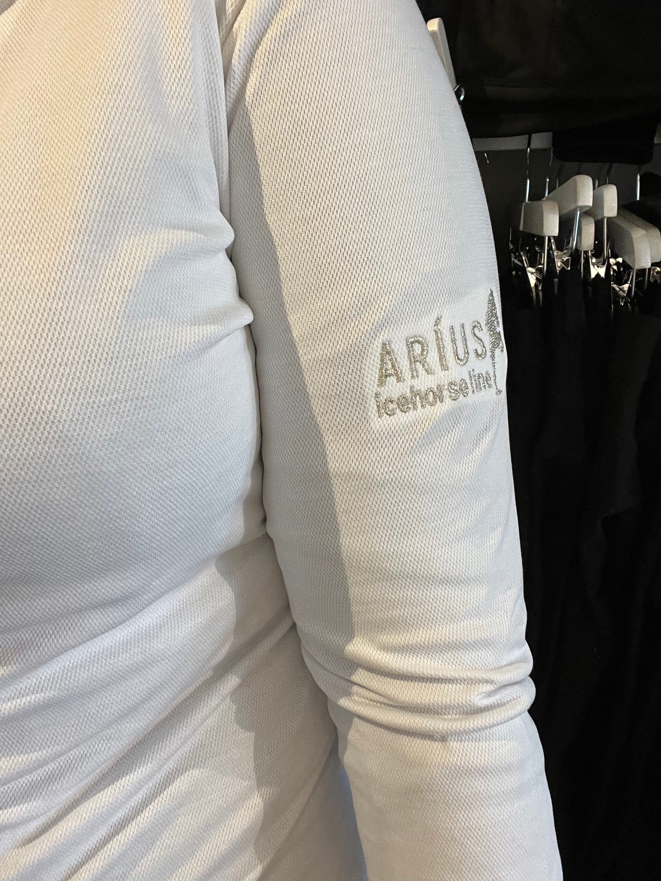 Aríus stævneskjorte lange ærmer hvid - Aríus Icehorse Line