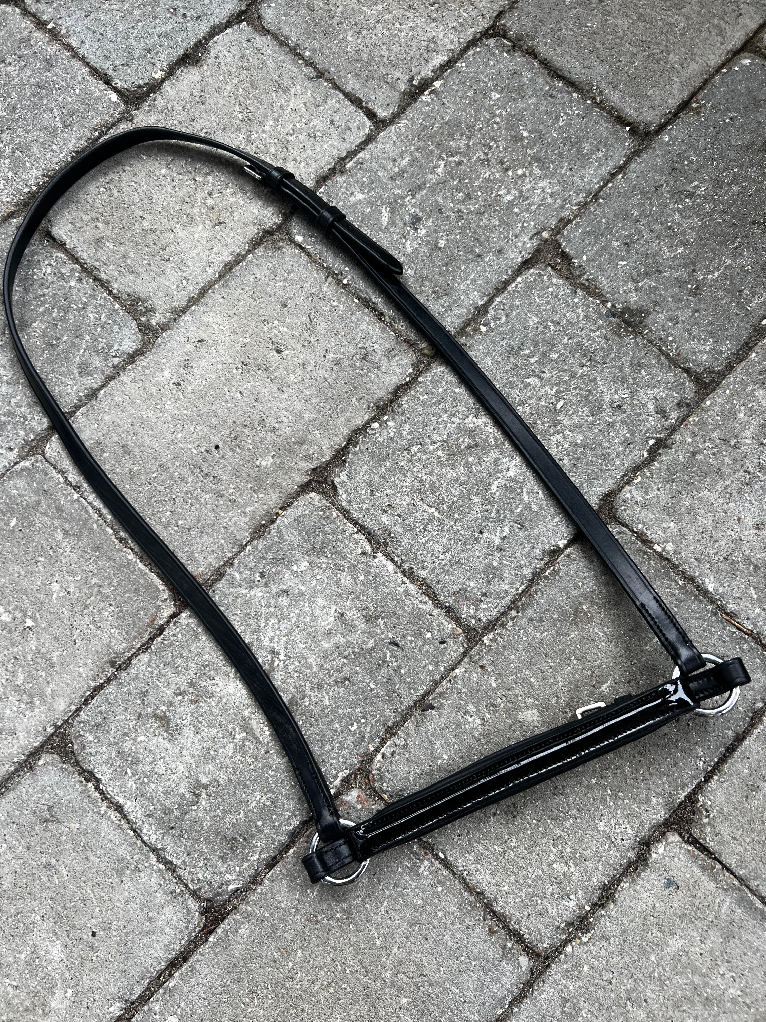 PH næsebånd hannoveransk simple Black shine - Aríus Icehorse Line
