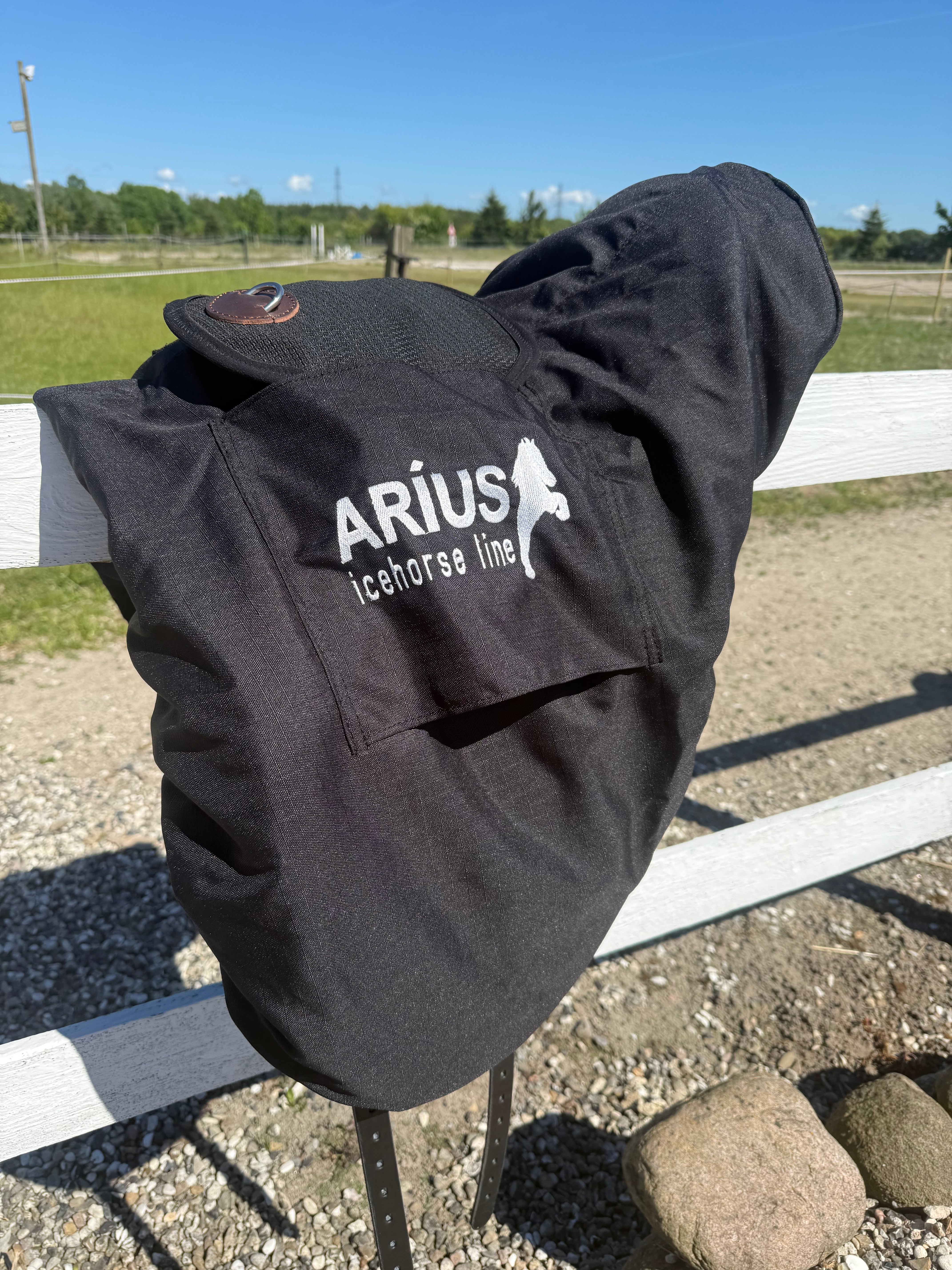 Aríus luksus sadelovertræk med lomme til gjord