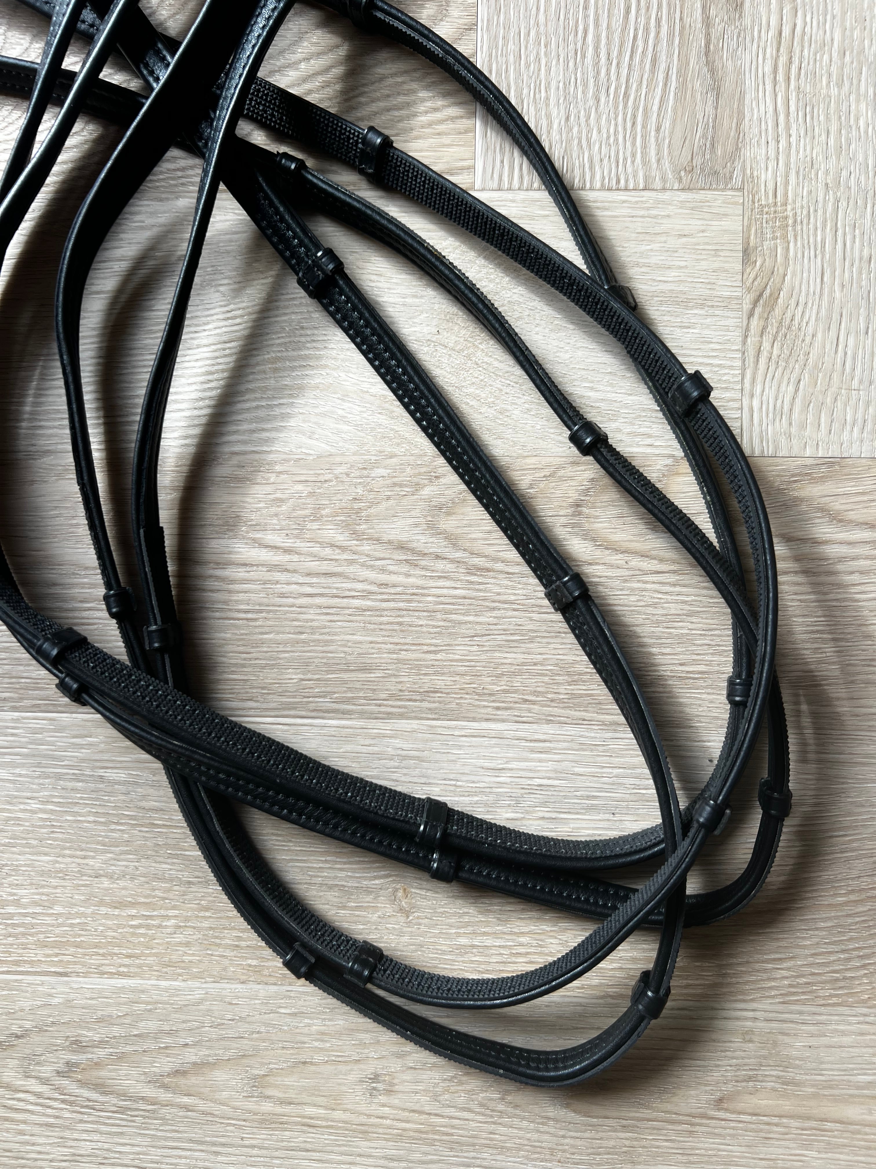 PH xtra soft læder griptøjle med stoppere BLACK - Aríus Icehorse Line