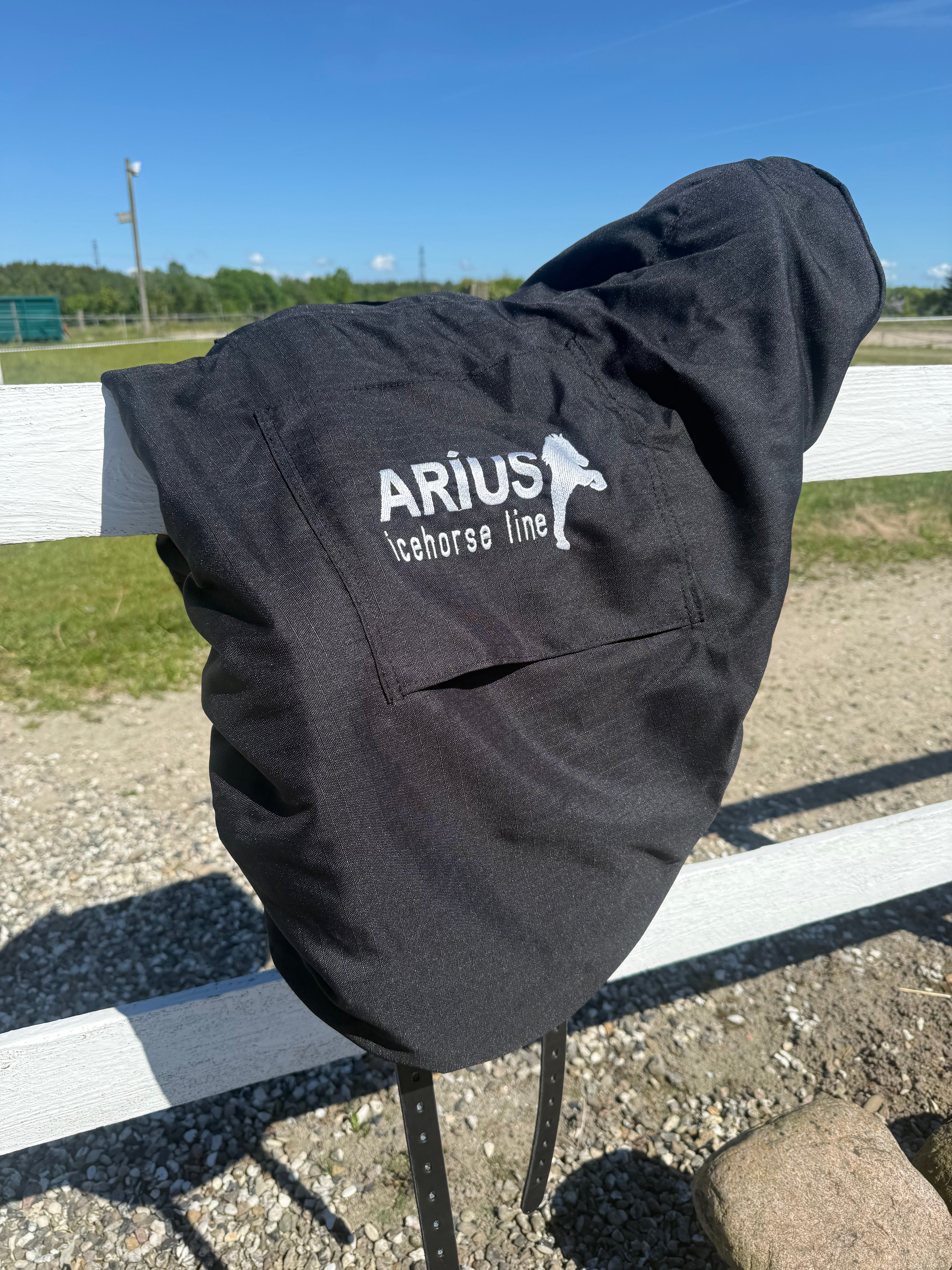 Aríus luksus sadelovertræk med lomme til gjord