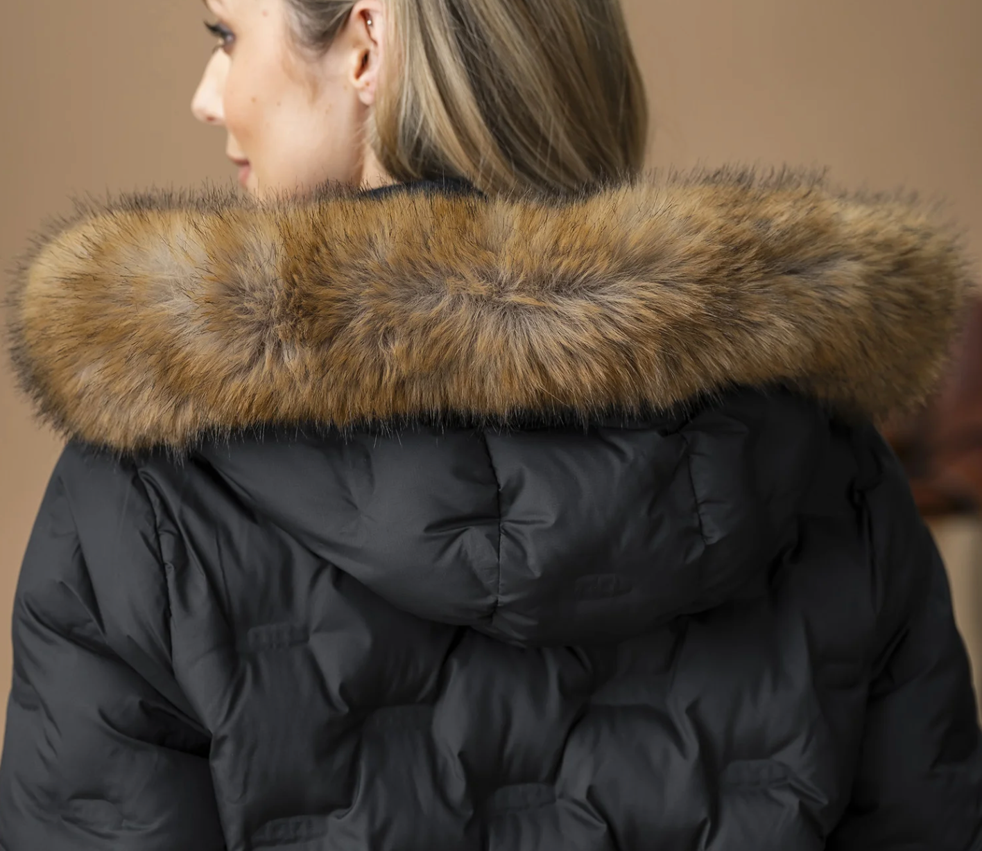 Alessandro Albanese Ara Puffer Jacket - Aríus Icehorse Line