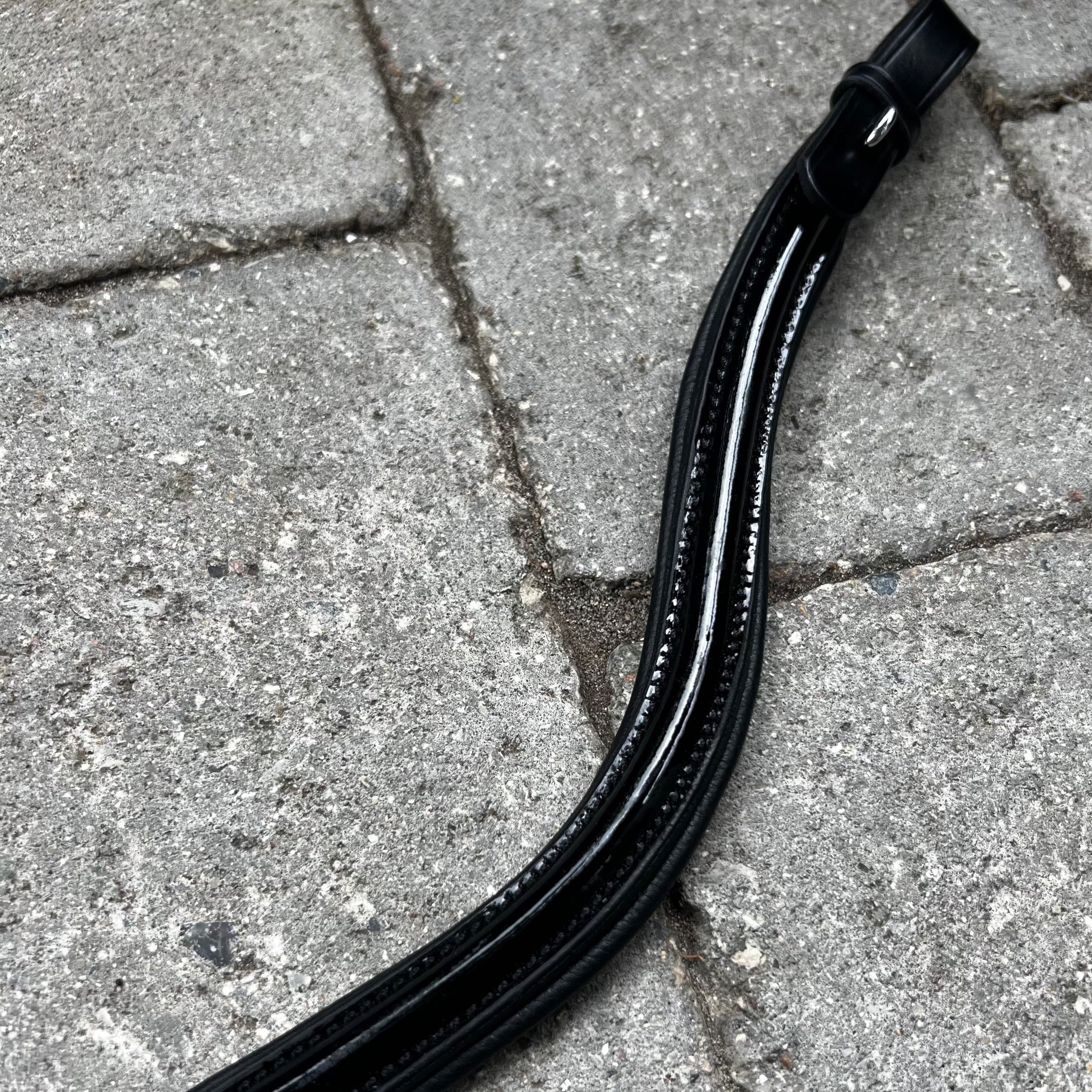 PH deluxe pandebånd plain shine Black - Aríus Icehorse Line