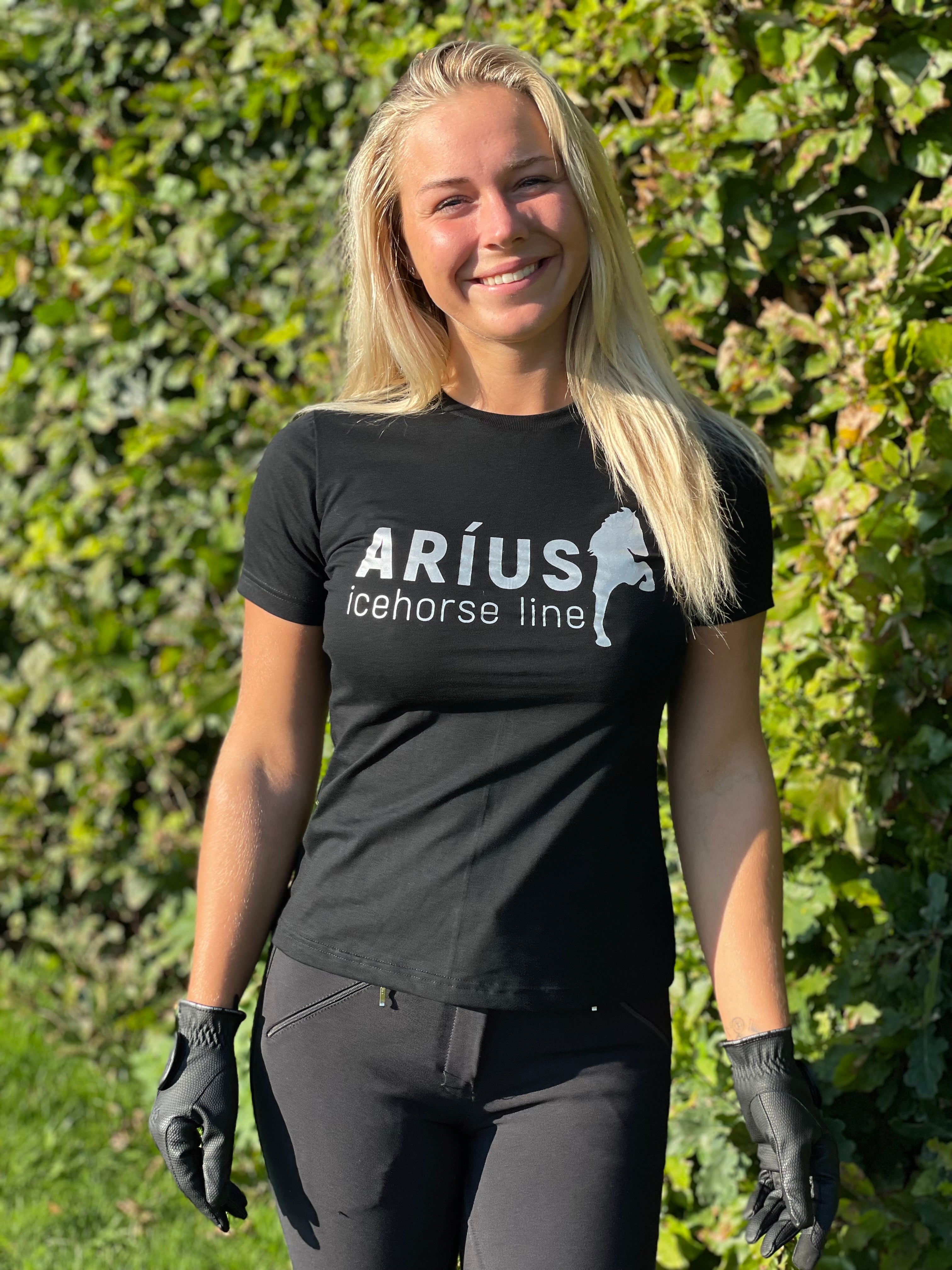 Aríus t-shirt kortærmet, logo front - Aríus