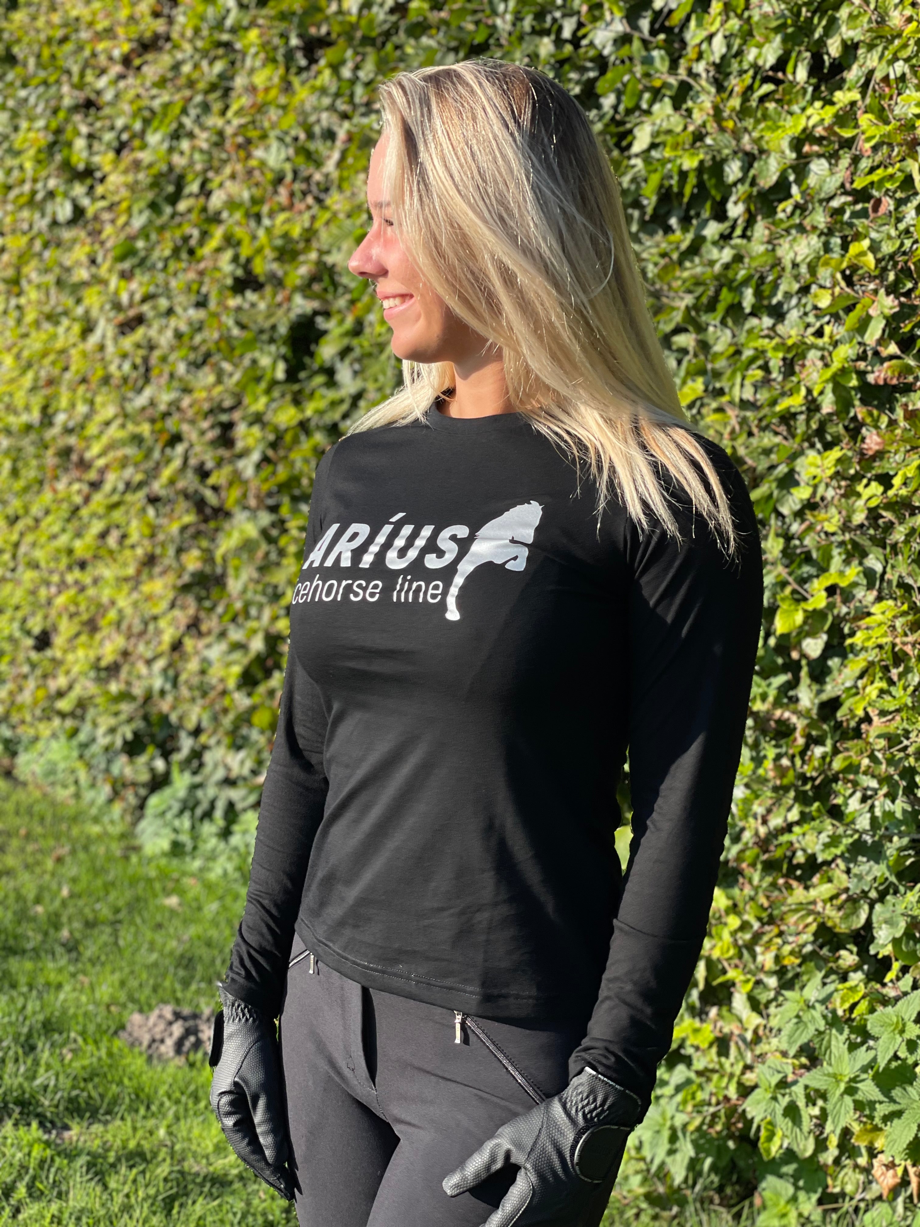 Aríus t-shirt langærmet, logo front - Aríus