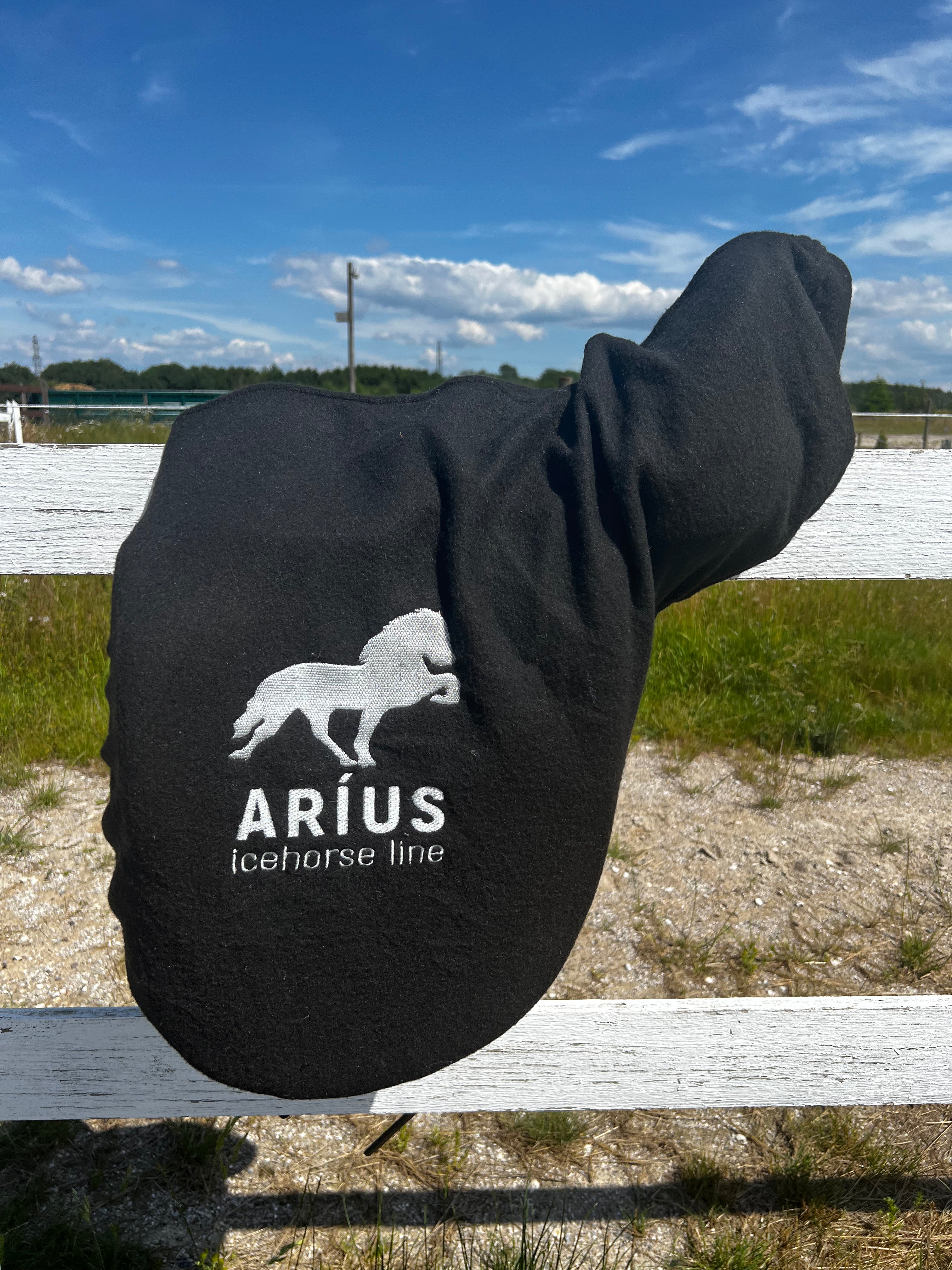 Aríus sadelovertræk - Aríus Icehorse Line
